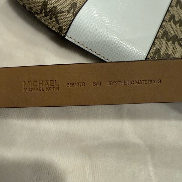 Michael Kors MK Logo White and Tan Belt Bag - Picture 4 of 7